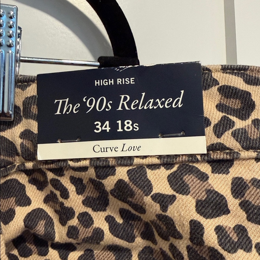 Abercrombie & Fitch Curve Love High Rise 90s Relaxed Jean - Picture 4 of 5